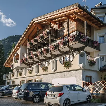 Pineta Relax Location 3* Canazei