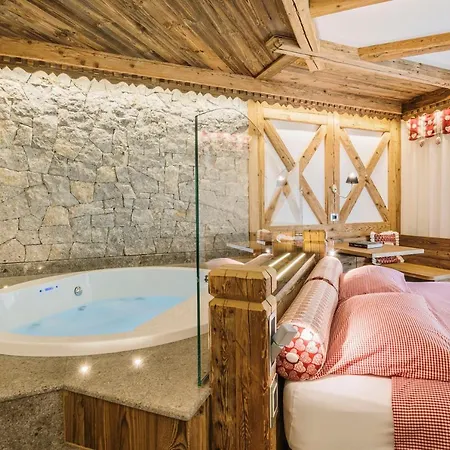 Pineta Relax Location Hotel Canazei